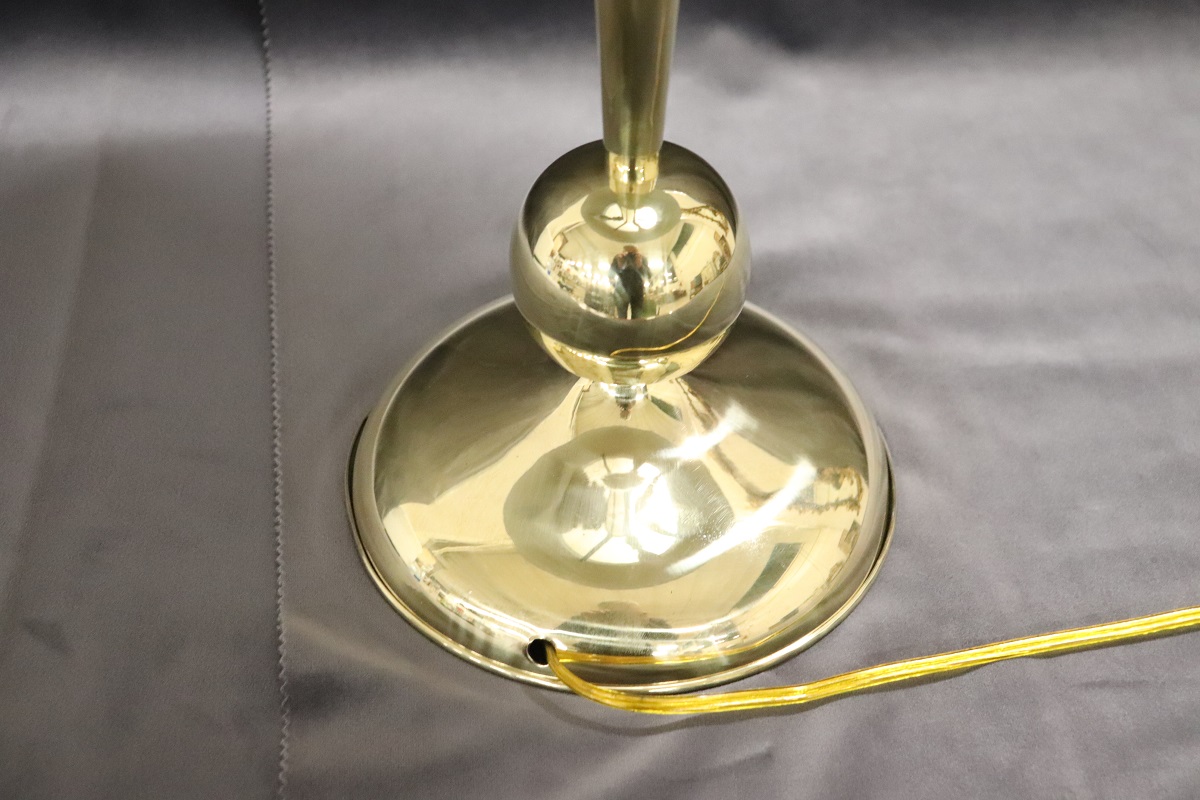 Italian design table lamp by Oscar Torlasco 1950s
