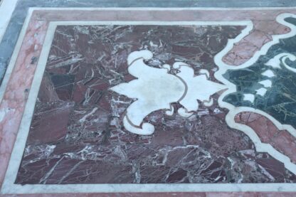 Garden Table in Iron with Marble Top - Image 9