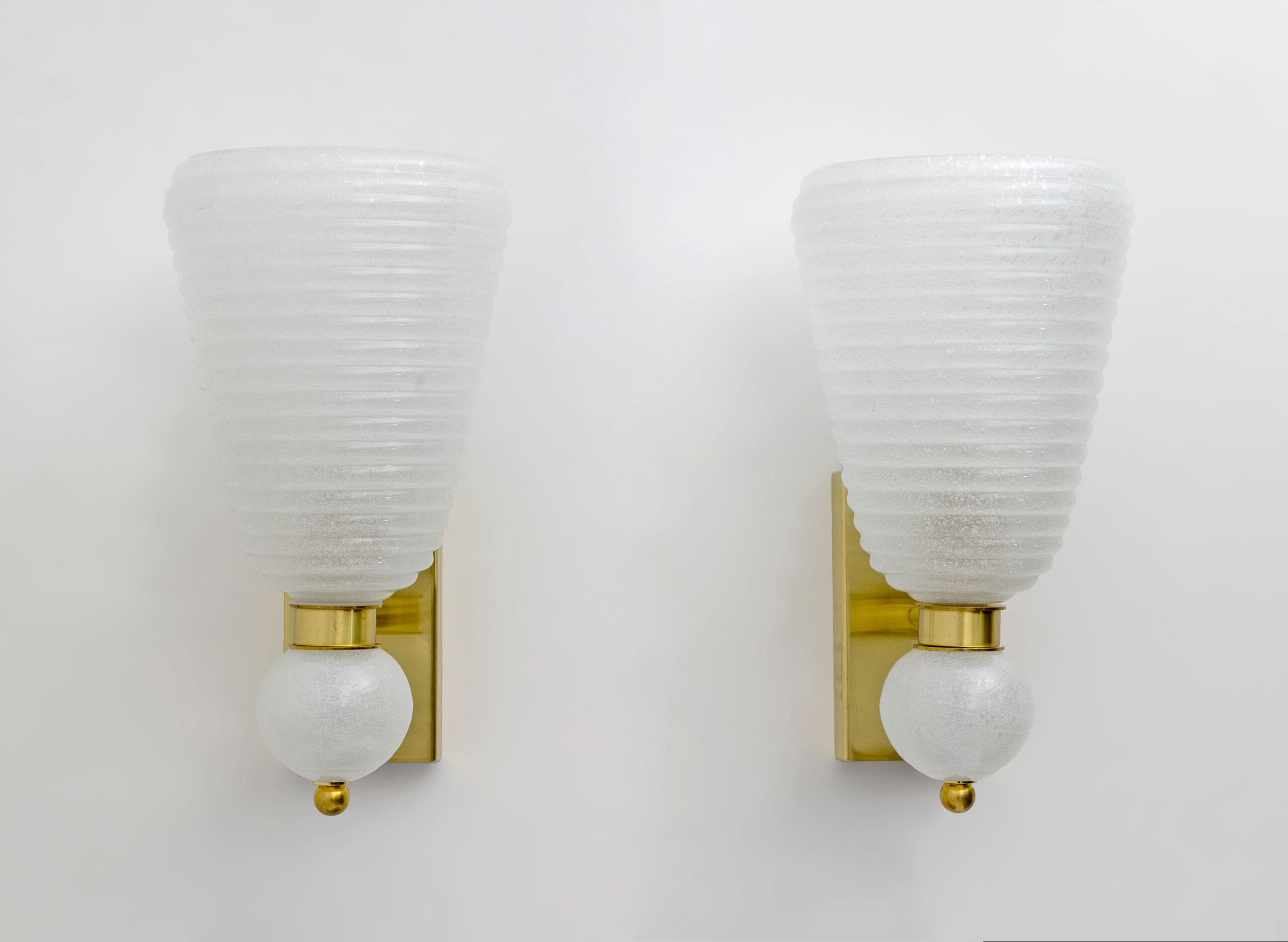 Pair of Mid-century Modern Brass and "Pulegoso" Murano Glass Sconces