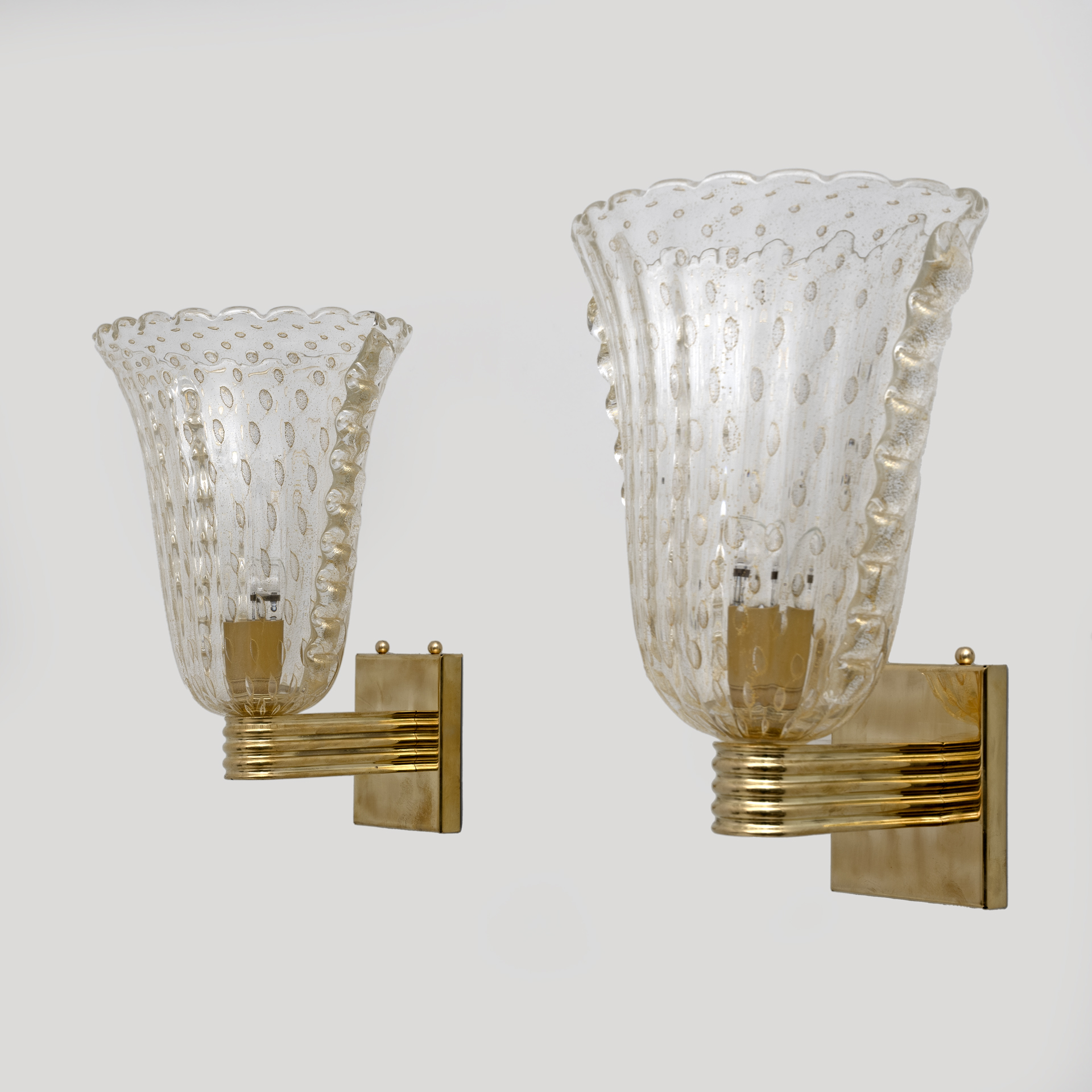 Barovier & Toso Art Dèco Style Brass and Pulegoso Murano Glass Sconces, Pair