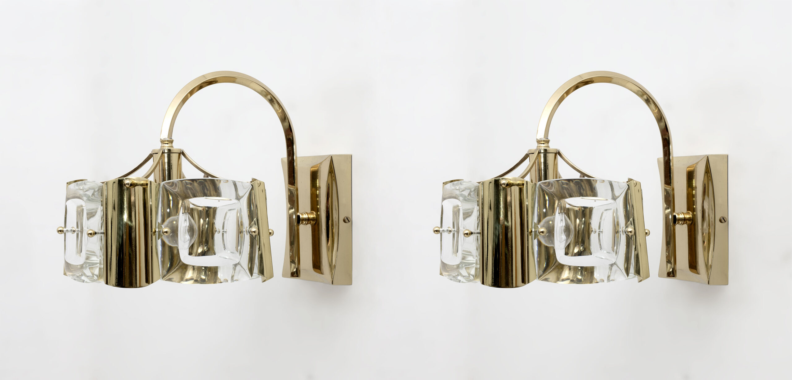 Oscar Torlasco Mid-Century Modern Italian Glass and Brass Sconces by Stilkronen