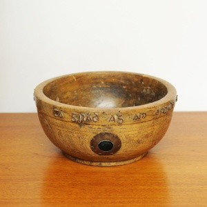 Antique Irish Arts & Crafts Turned Treen Celtic Bowl, 1910