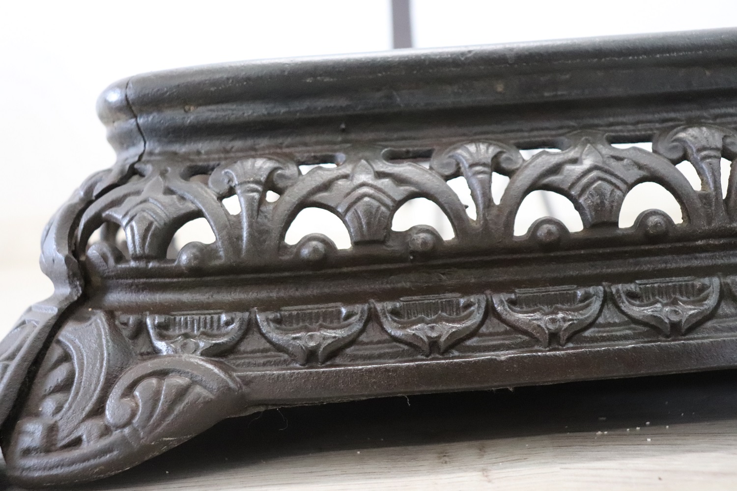 Set of antique fireplace tools in wrought iron and cast iron