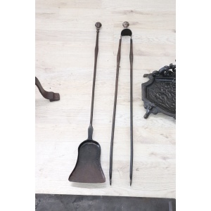 Set of antique fireplace tools in wrought iron and cast iron