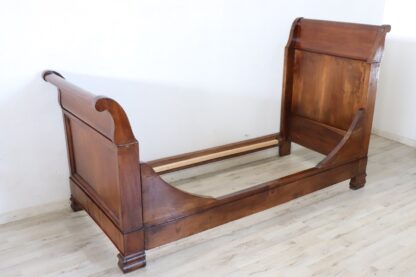 19th century antique solid walnut single bed - Image 3