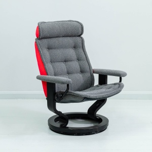 Stressless Recliner by Jay & Co