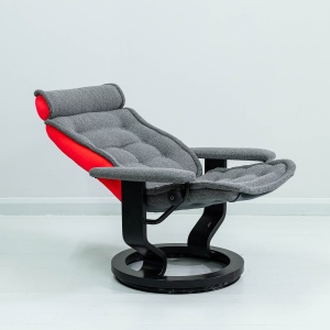 Stressless Recliner by Jay & Co