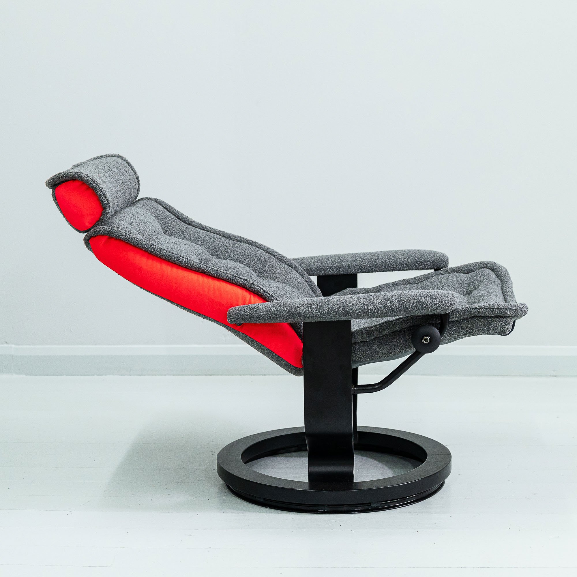 Stressless Recliner by Jay & Co
