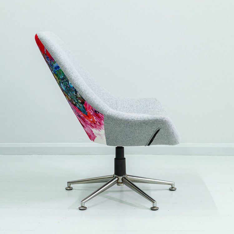 Slimline Swivel by Jay & Co