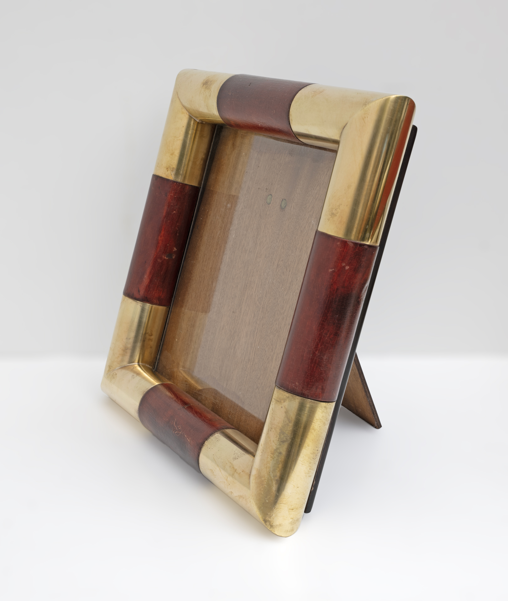 Tommaso Barbi style Mid-century Modern Italian Brass Picture Frame, 1970s