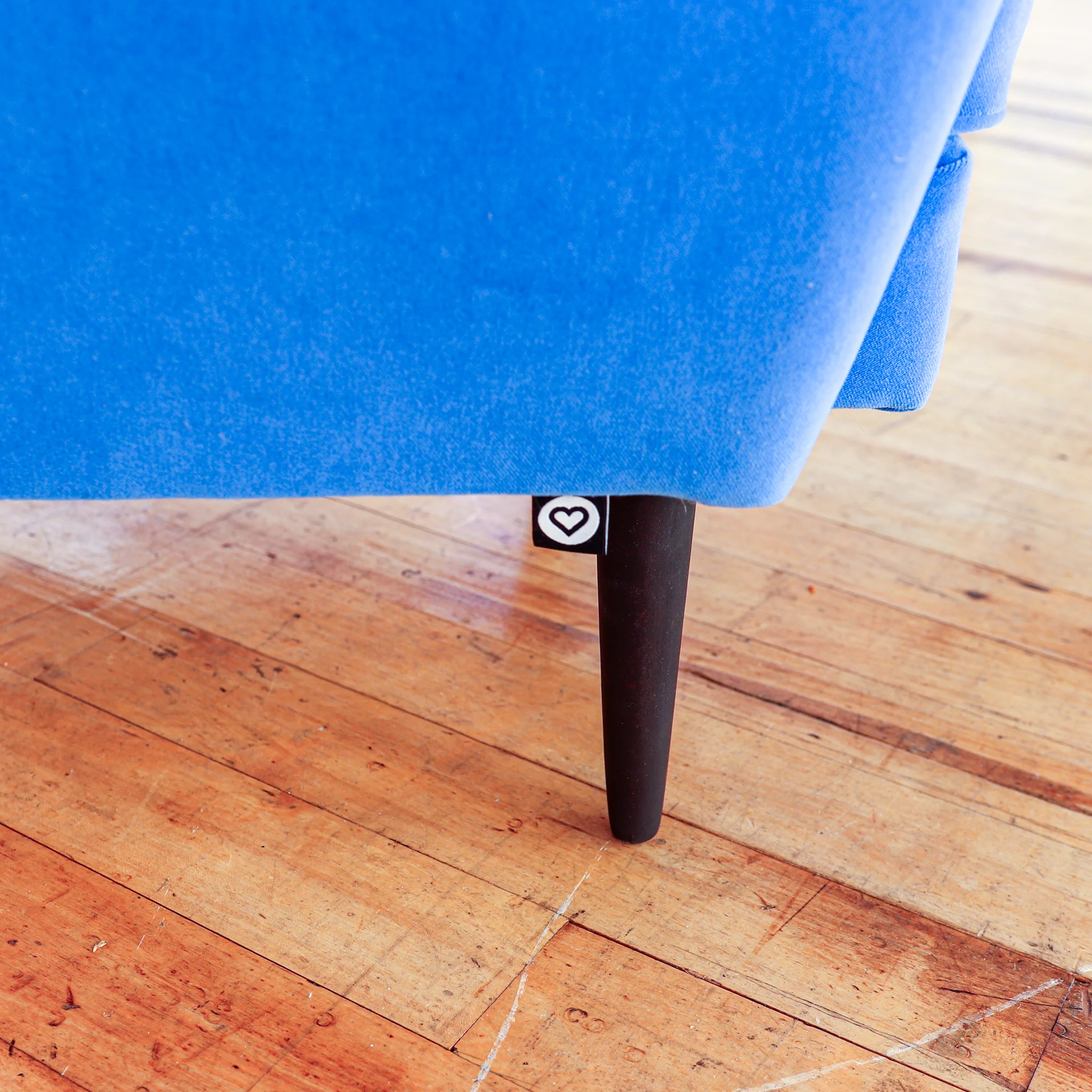 Iris Blu Reloved Chair