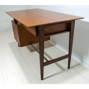 Vittorio Dassi Mid-Century Modern Italian Teakwood Writing Desk and Chair, 1950s