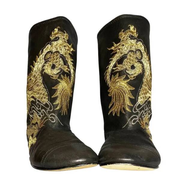 2000s Giuseppe Zanotti Embroidered Dragon Black Leather Calf Boots