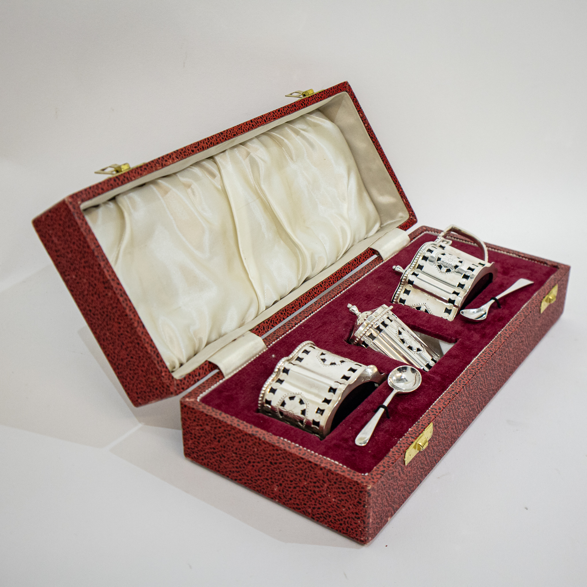 Superb Cased Silver Five Piece Cruet Set