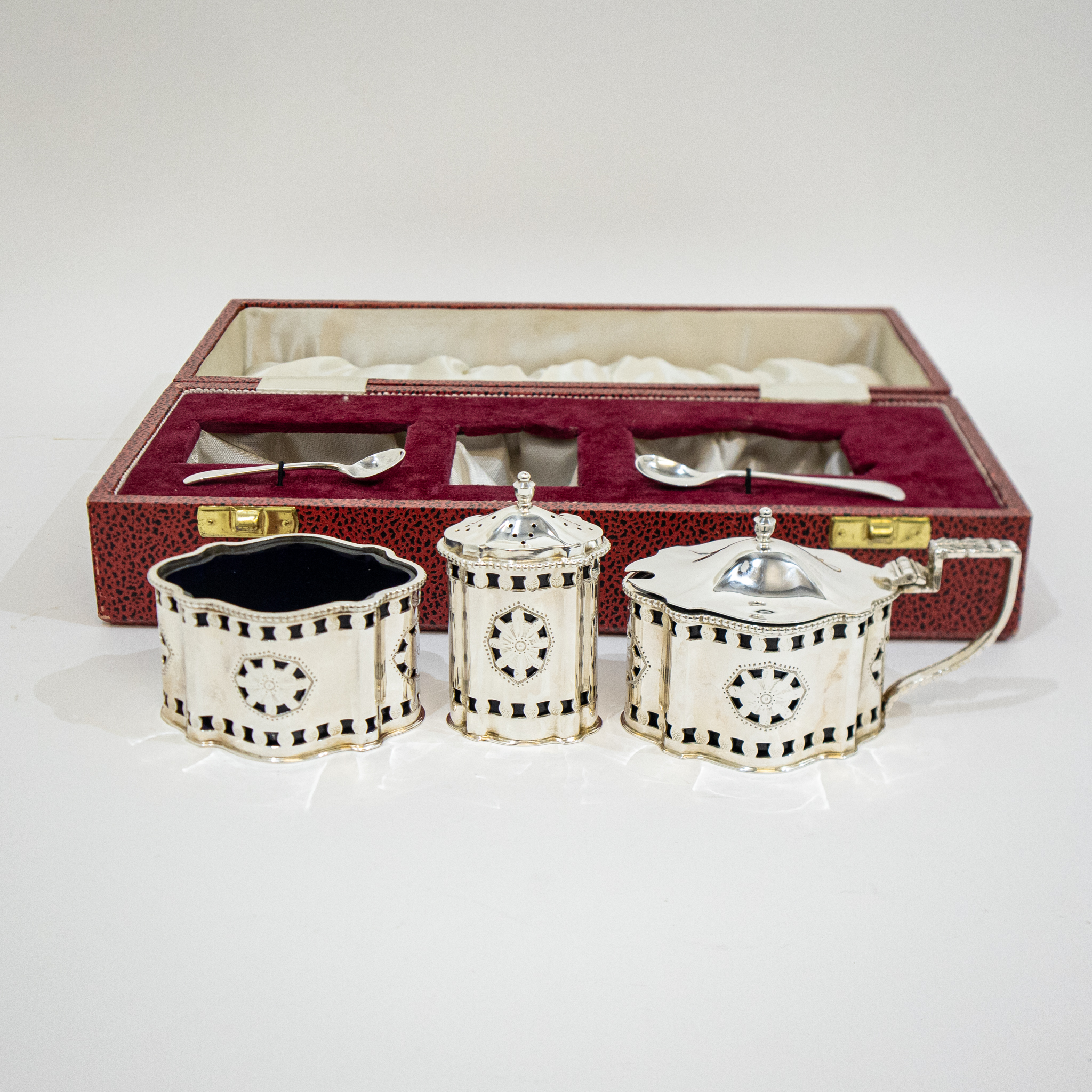Superb Cased Silver Five Piece Cruet Set