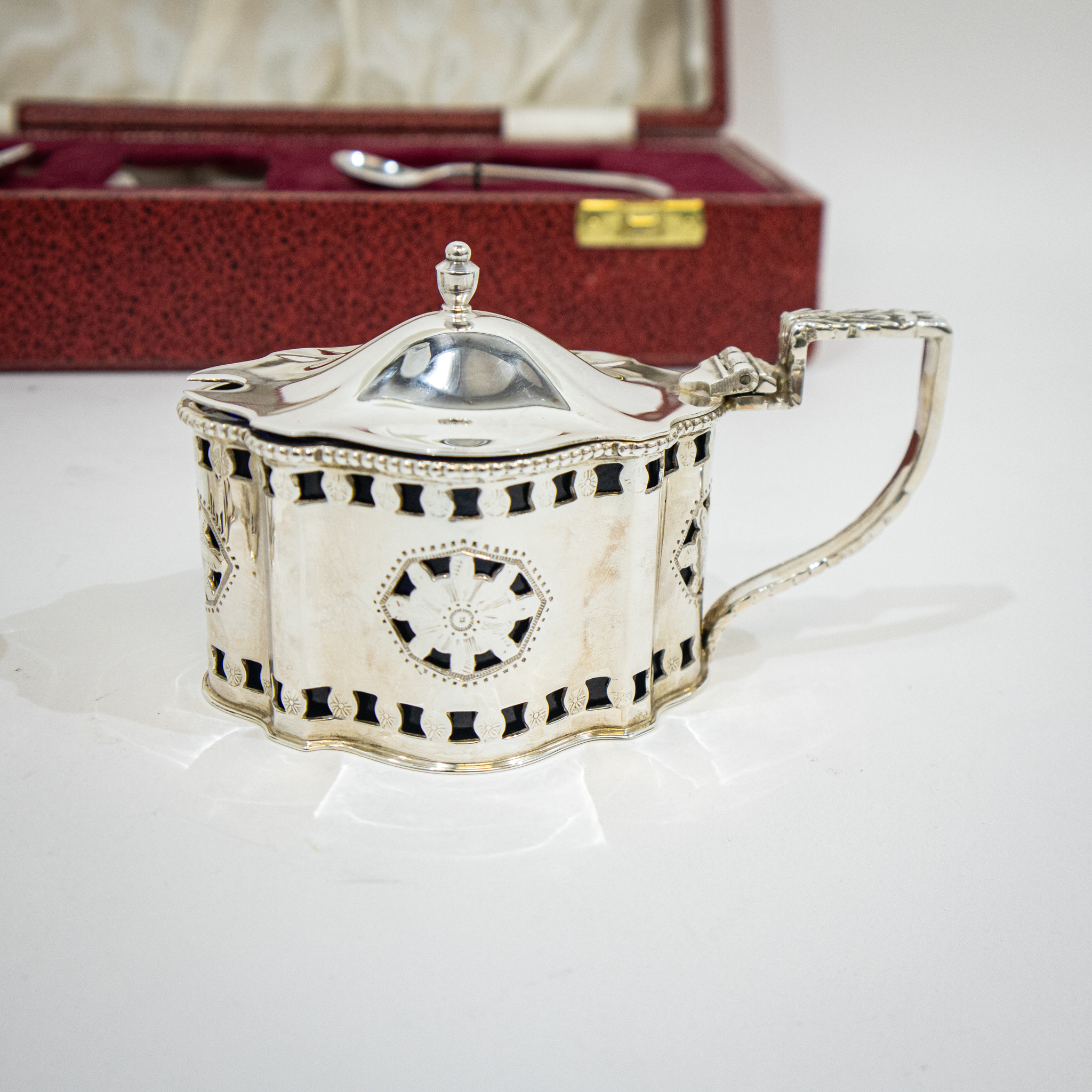 Superb Cased Silver Five Piece Cruet Set