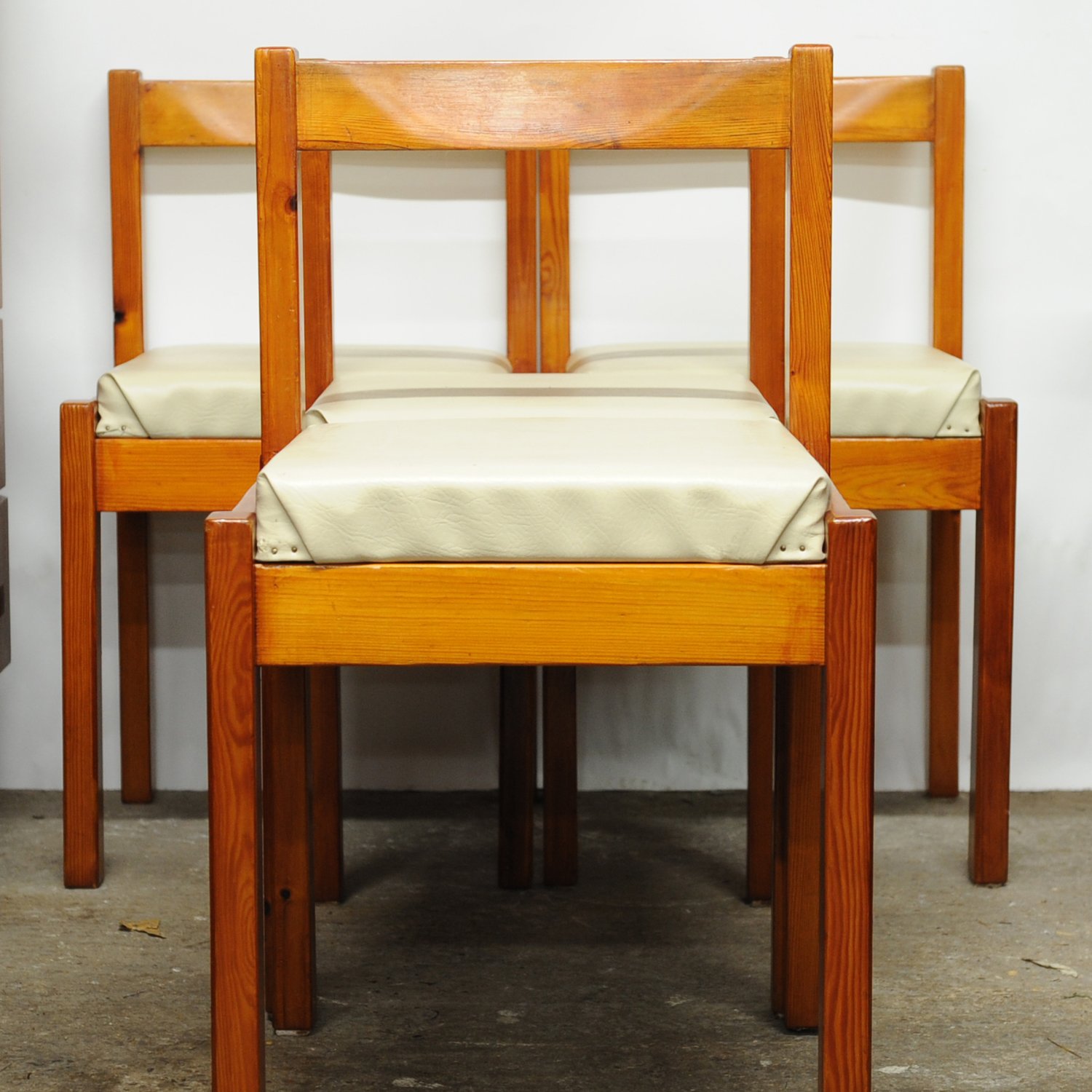 Vintage Pine & Cream Vinyl Dining Chairs, 1980s, Set Of 4