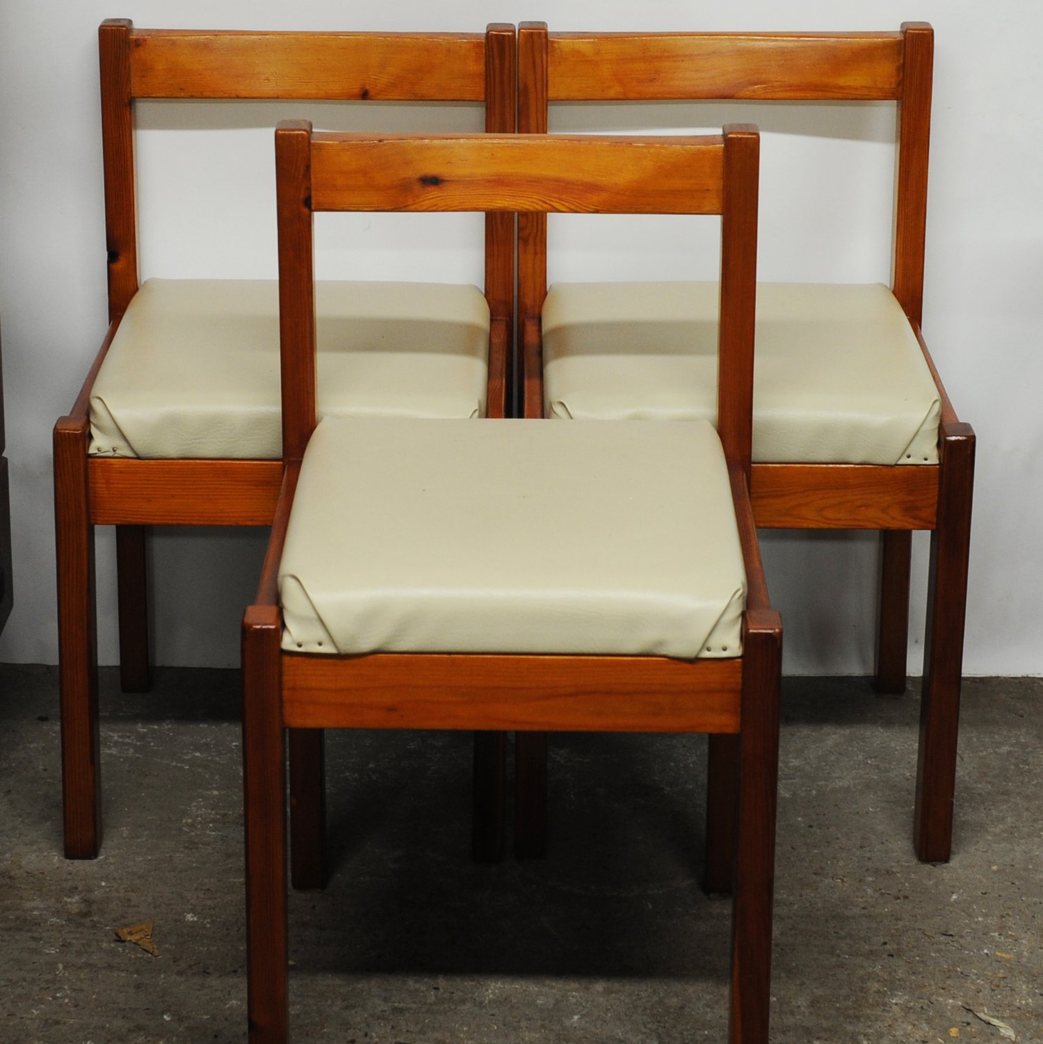 Vintage Pine & Cream Vinyl Dining Chairs, 1980s, Set Of 4