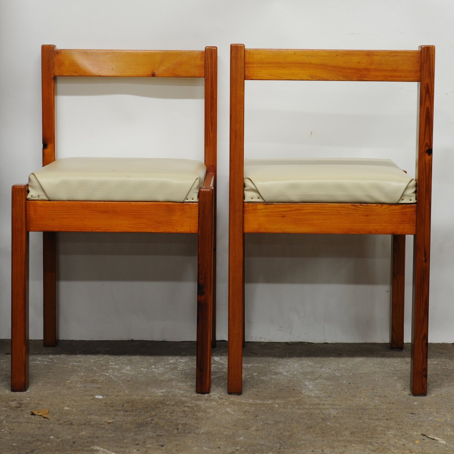 Vintage Pine & Cream Vinyl Dining Chairs, 1980s, Set Of 4