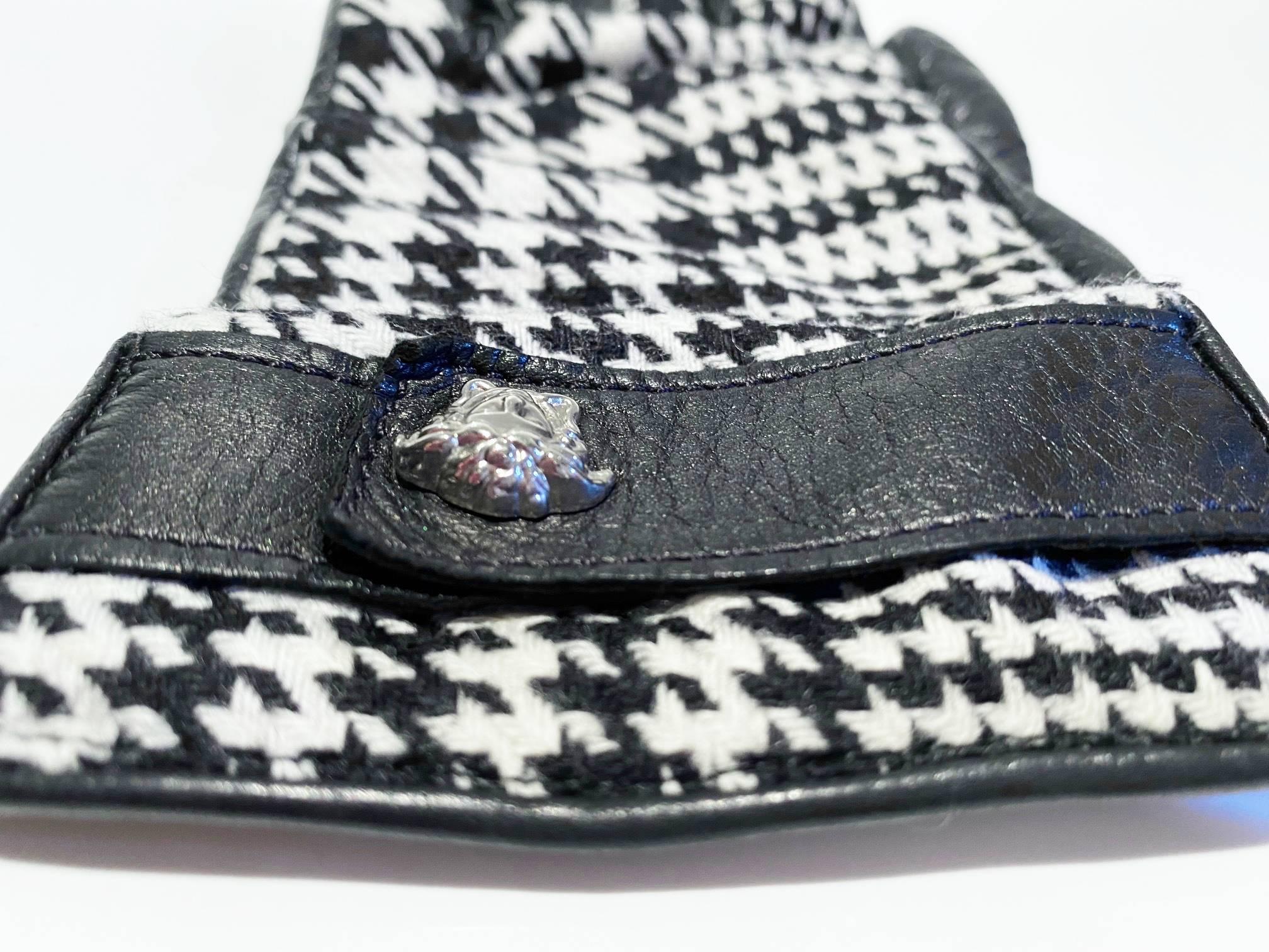 1990s Gianni Versace Dogtooth Wool Leather Winter Gloves