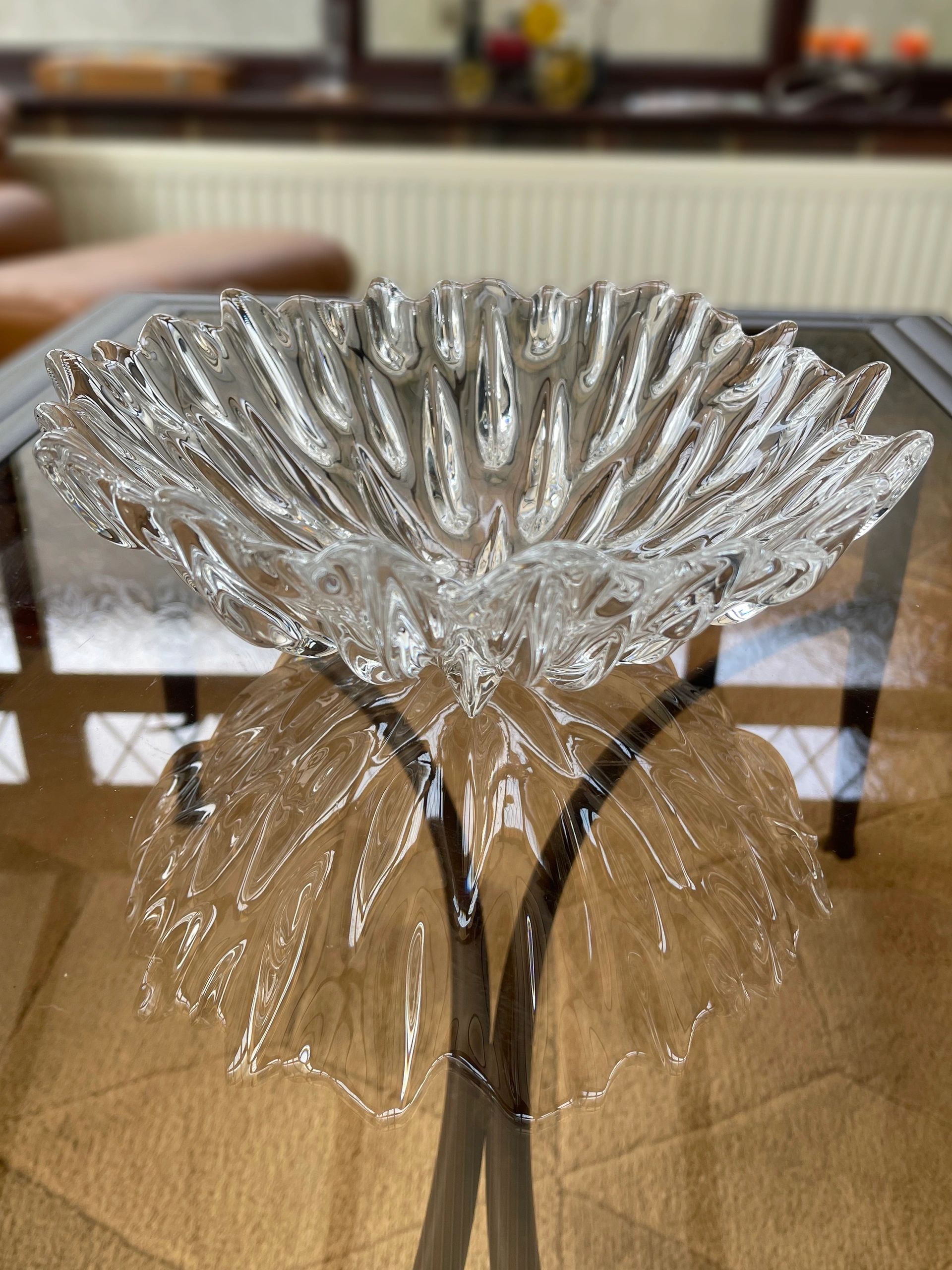 Budded crystal bowl designed by Per Lütken in the 1970s and manufactured by Royal Copenhagen in 1991.