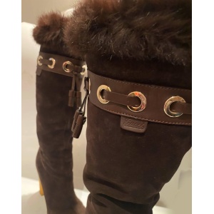 2000s Gucci Brown Suede Knee-Length Heeled Boots