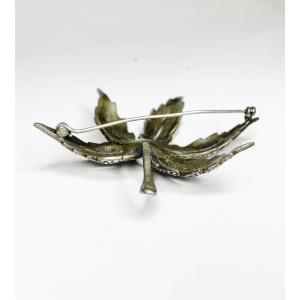 1980s Christian Dior Crystal Leaf Design Brooch with Pearl
