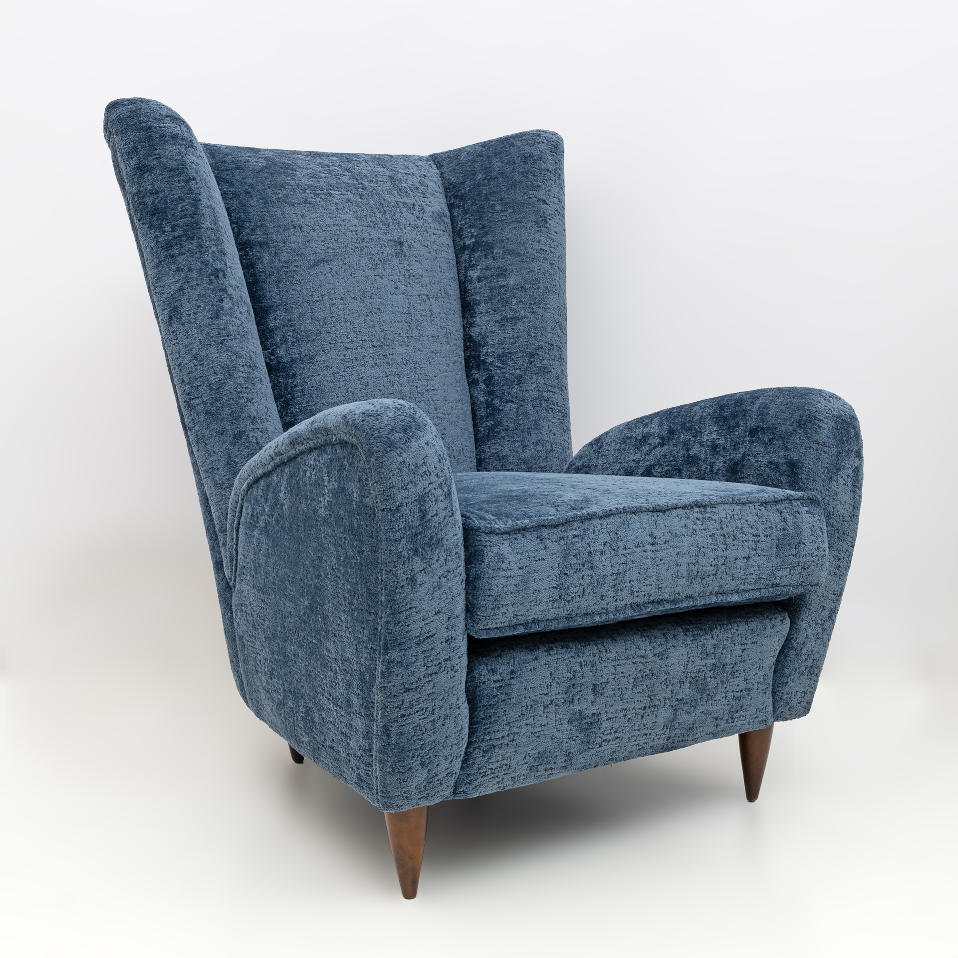 Paolo Buffa Mid-Century Modern Italian Walnut and Coating Boucle Armchair, 1950s
