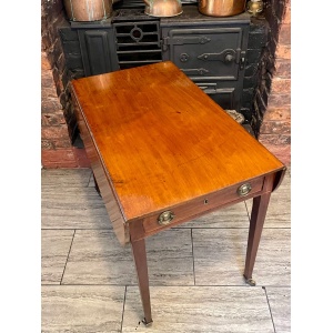 Antique George III mahogany inlaid Pembroke table