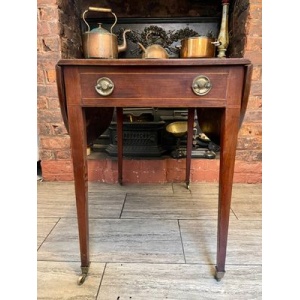 Antique George III mahogany inlaid Pembroke table