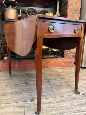 Antique George III mahogany inlaid Pembroke table