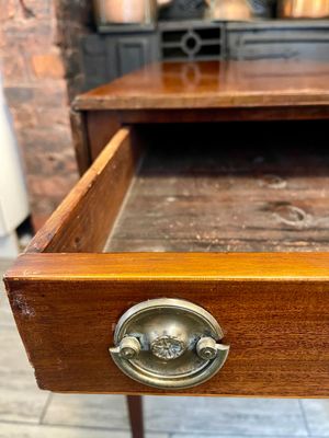 Antique George III mahogany inlaid Pembroke table
