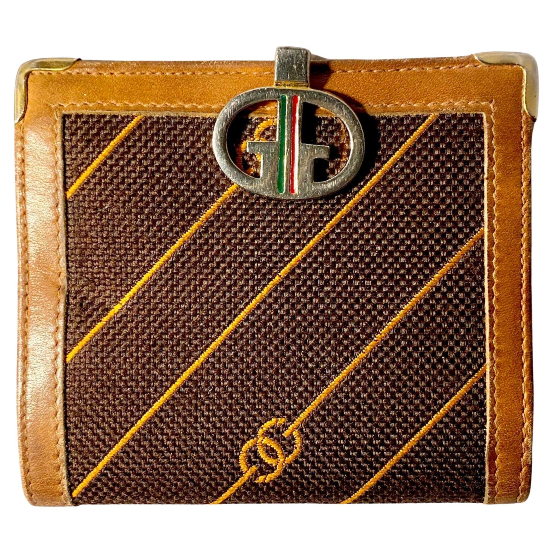1980s Gucci Brown Canvas Logo Clutch Cards Wallet Purse