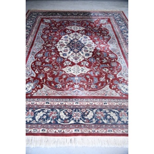 Large Quality Esfahan Rug