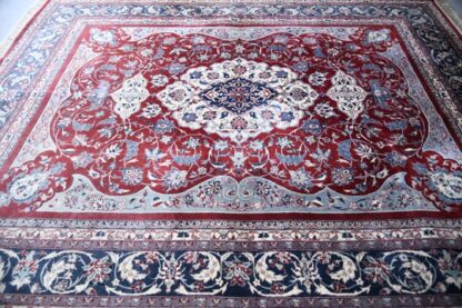 Large Quality Esfahan Rug - Image 6