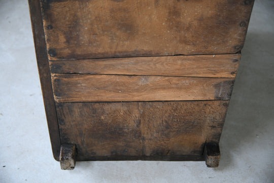 Late 17th Century Oak Chest of Drawers