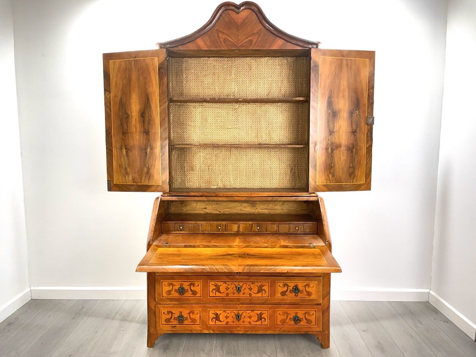 18th Century, Dutch Inlaid / Marquetry, Walnut Bookcase Bureau
