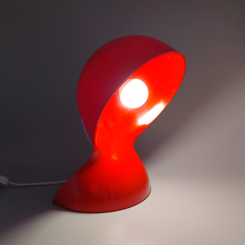 1960s Original Red Dalù Table Lamp by Vico Magistretti for Artemide (Not a Replica)