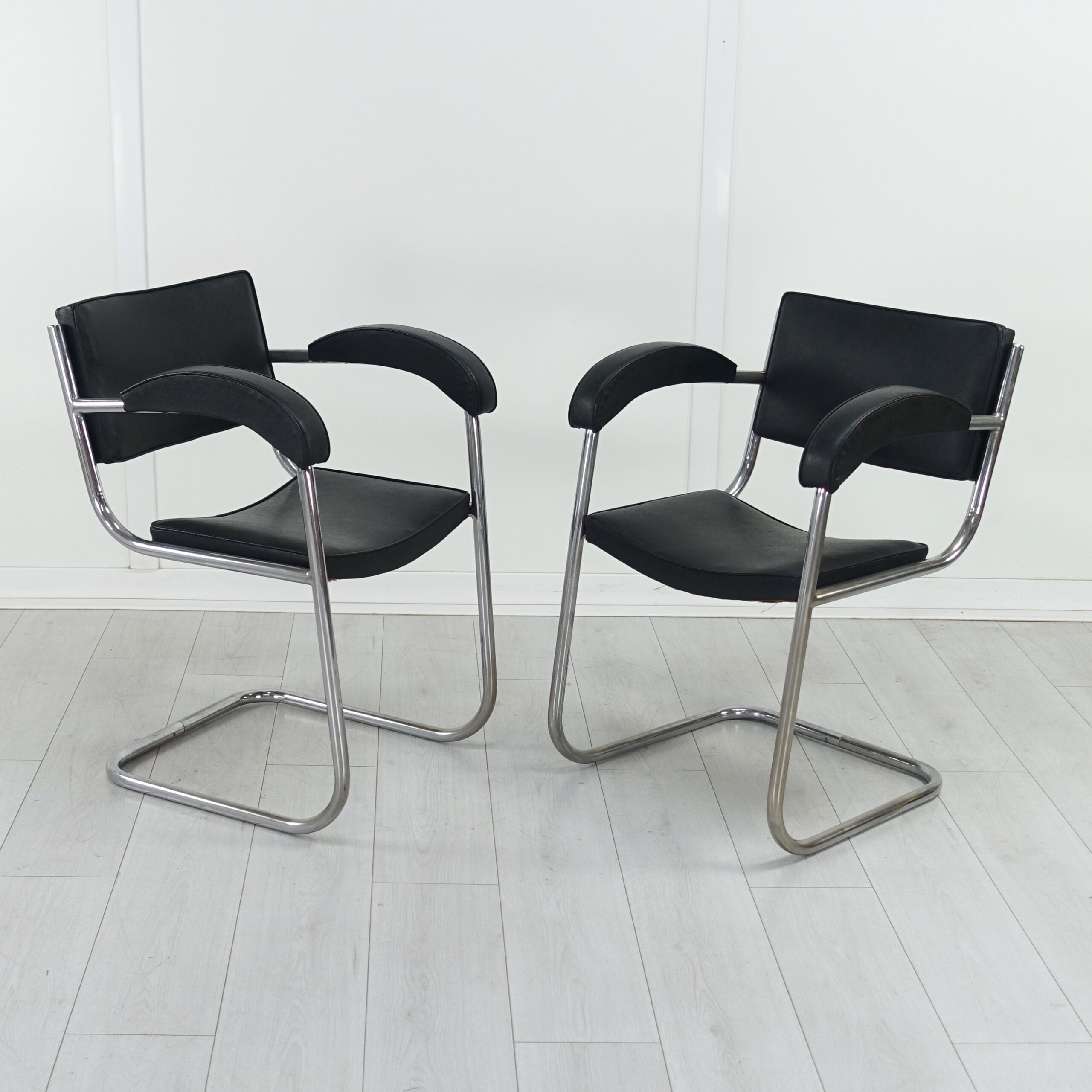 Art Deco set of 6 BBC Studio Armchairs by Serge Chermayeff 1930's