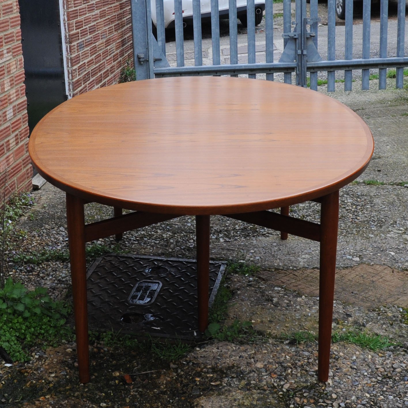 Mid Century Danish Model 212 Extending Oval Dining Table In Teak By Arne Vodder For Sibast Møbler, 1960s