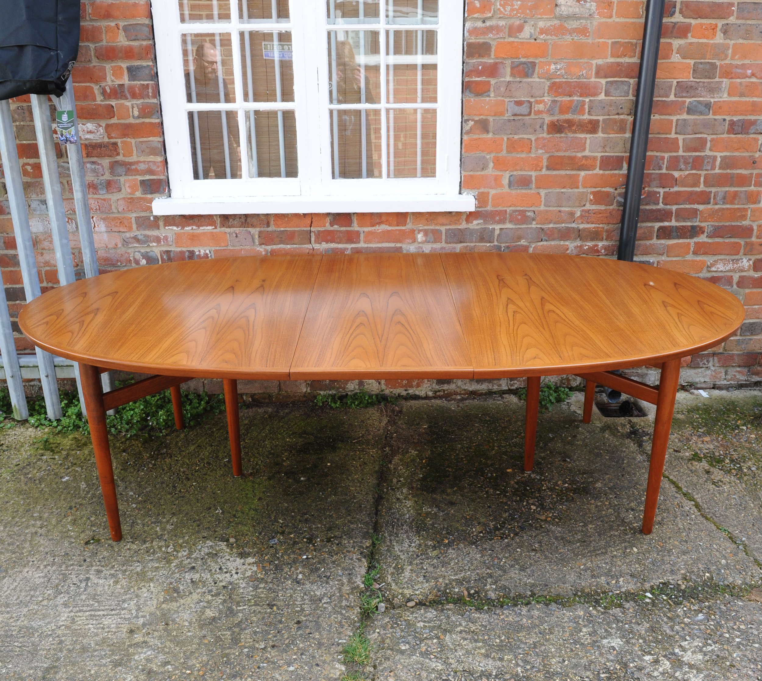 Mid Century Danish Model 212 Extending Oval Dining Table In Teak By Arne Vodder For Sibast Møbler, 1960s