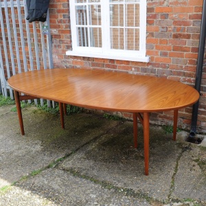 Mid Century Danish Model 212 Extending Oval Dining Table In Teak By Arne Vodder For Sibast Møbler, 1960s