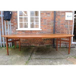 Mid Century Danish Model 212 Extending Oval Dining Table In Teak By Arne Vodder For Sibast Møbler, 1960s