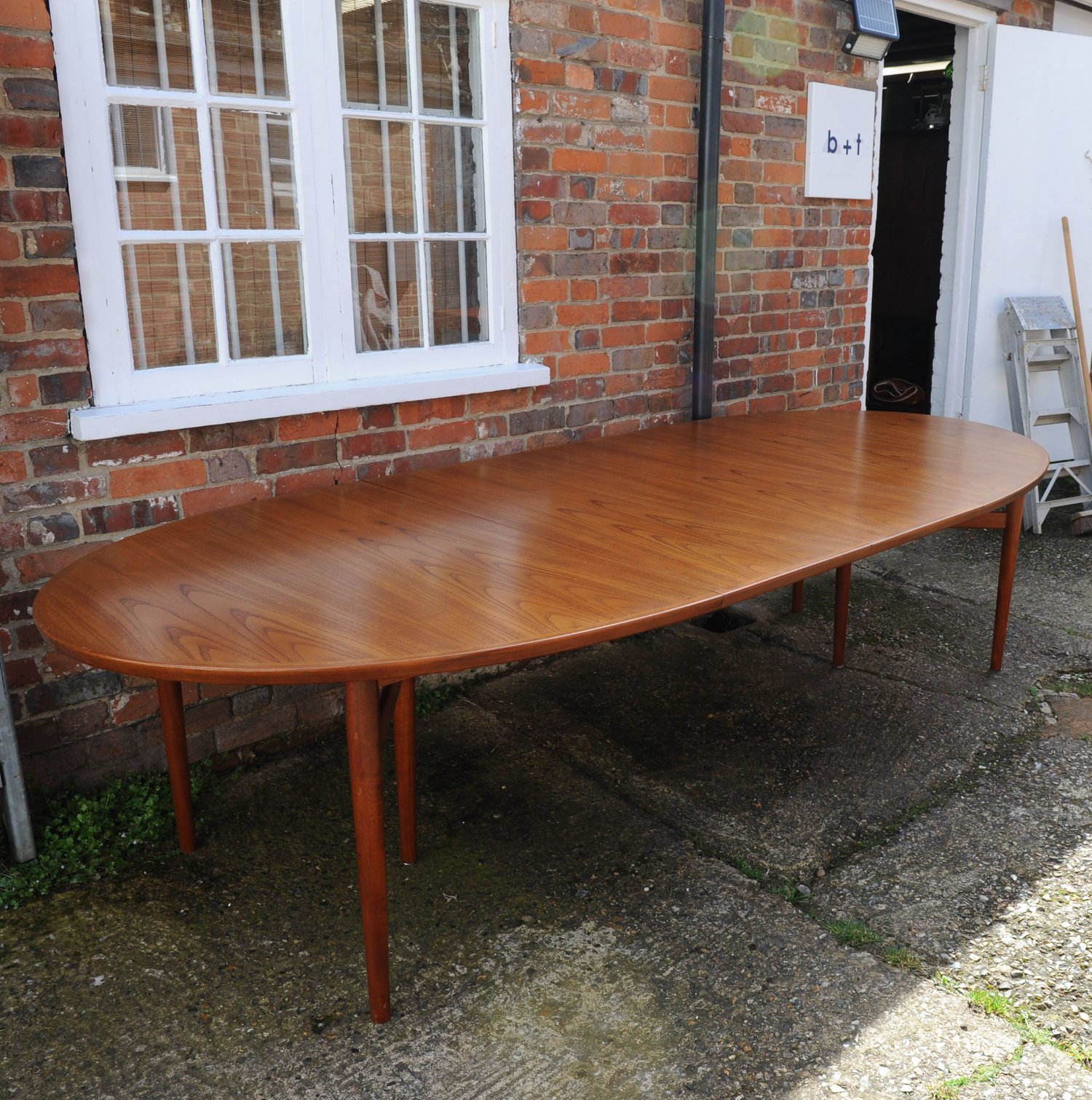 Mid Century Danish Model 212 Extending Oval Dining Table In Teak By Arne Vodder For Sibast Møbler, 1960s
