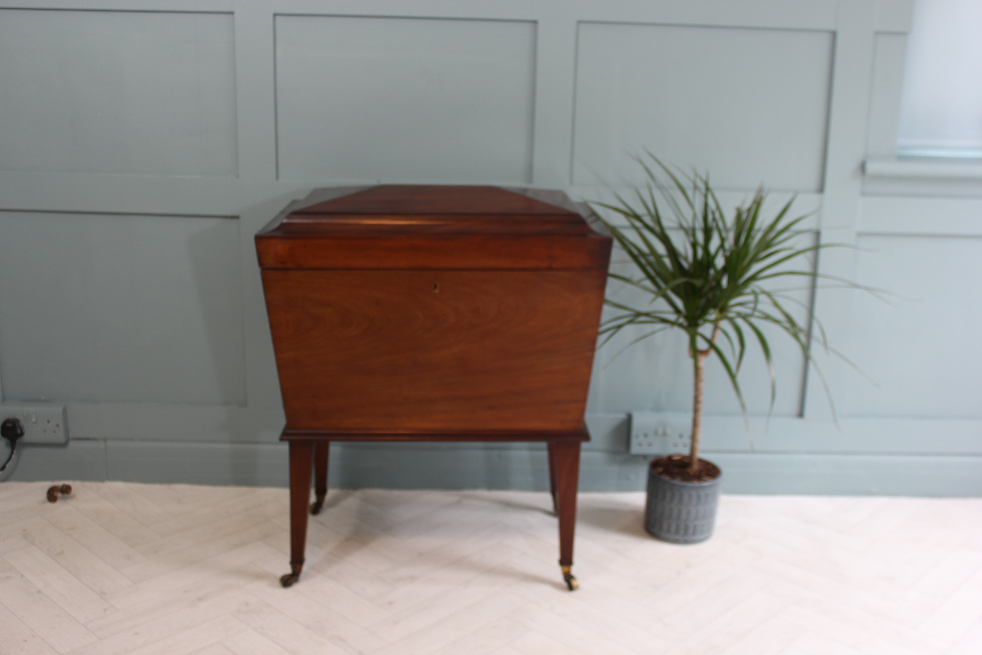 Regency Mahogany Cellarette