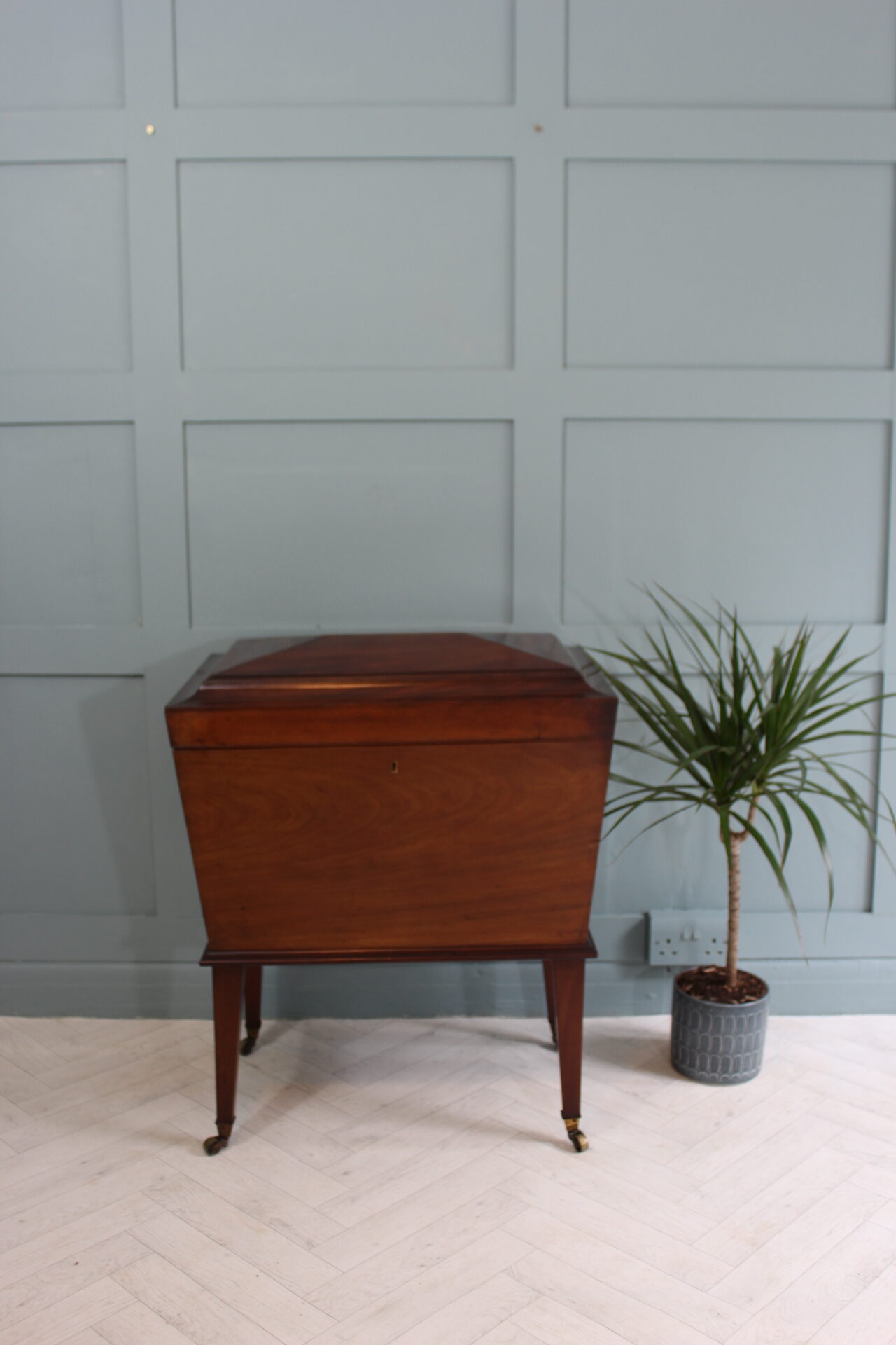Regency Mahogany Cellarette