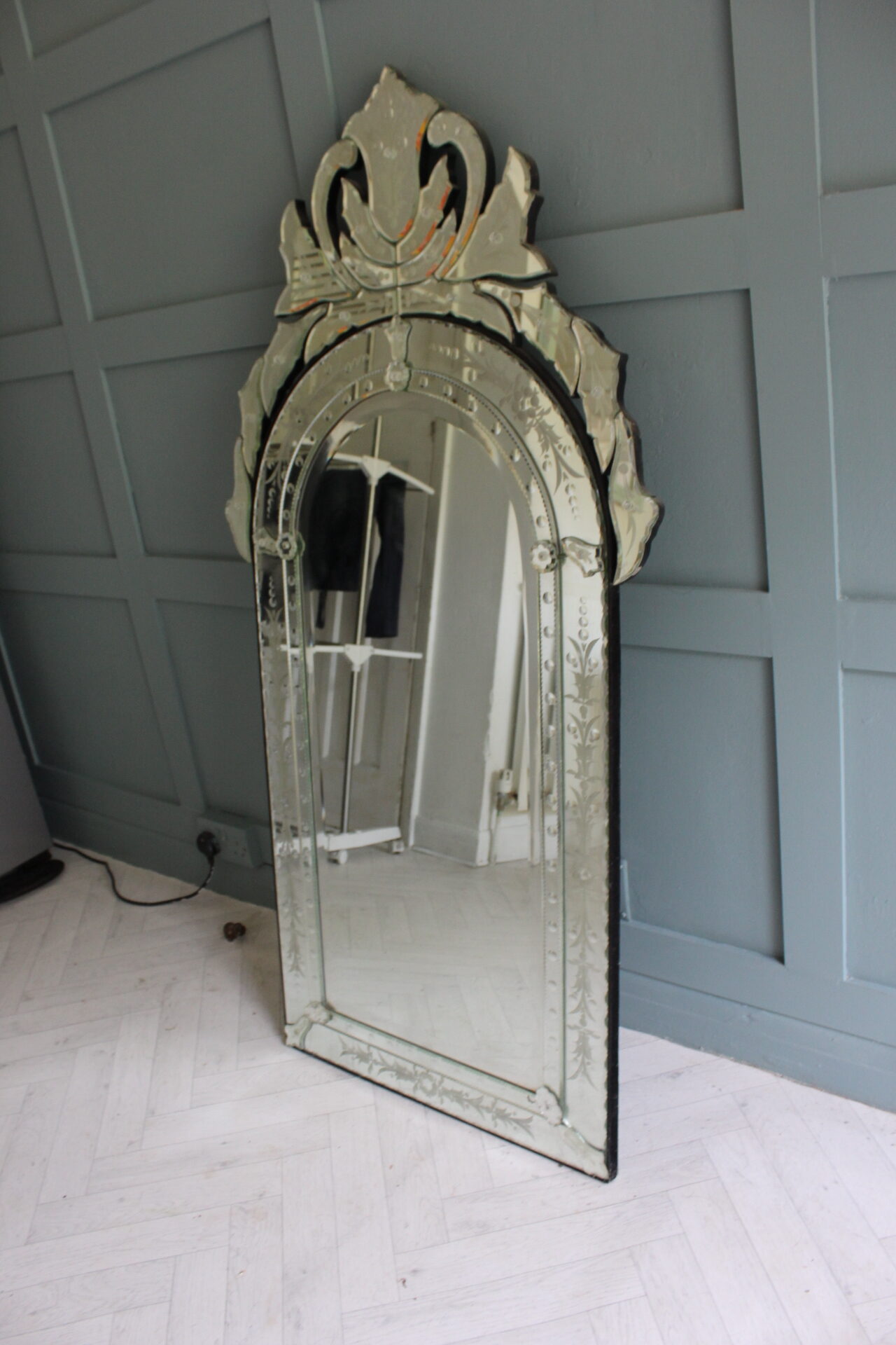 Beautiful Venetian Style Pier Mirror