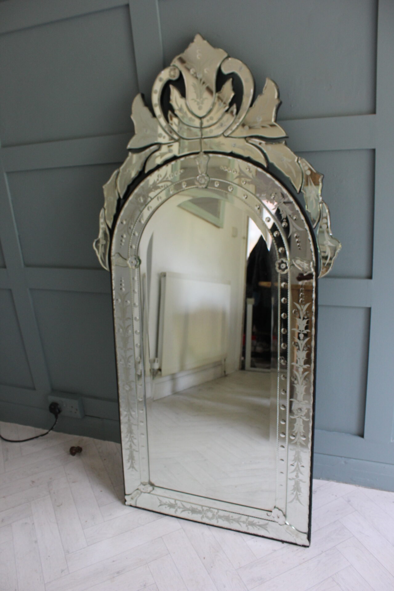Beautiful Venetian Style Pier Mirror