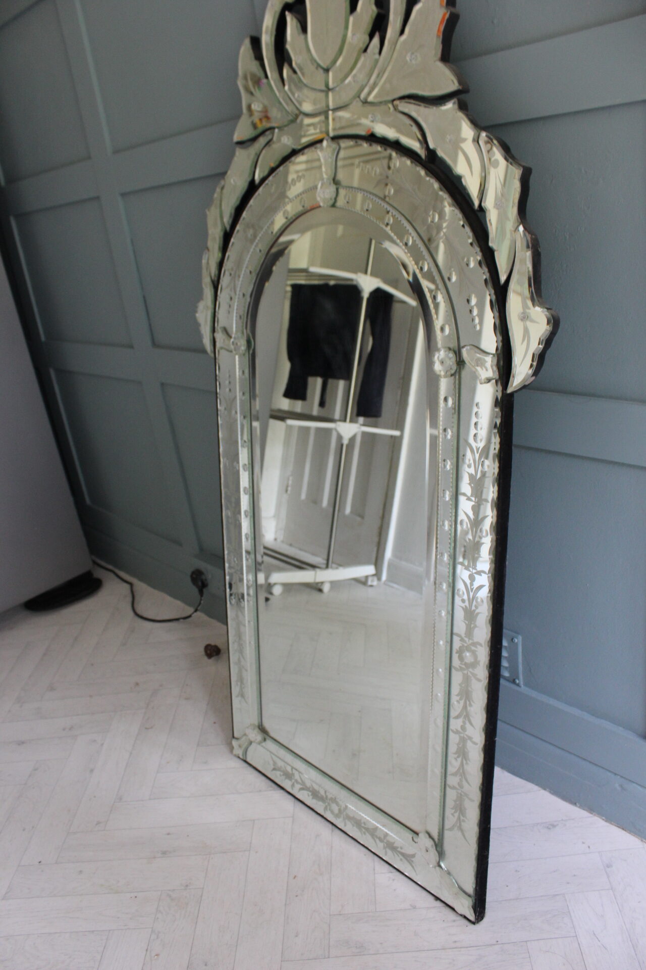 Beautiful Venetian Style Pier Mirror