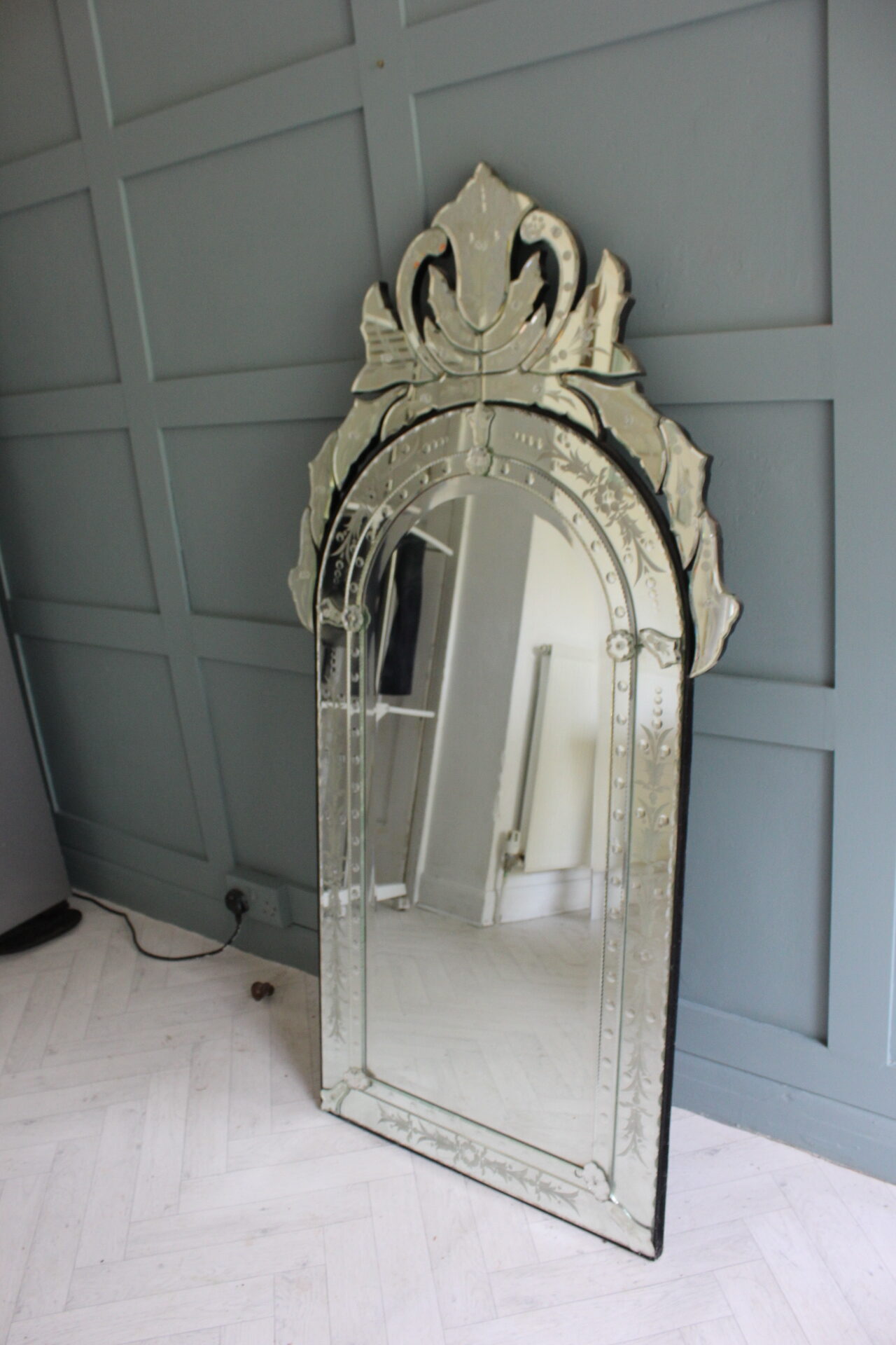 Beautiful Venetian Style Pier Mirror